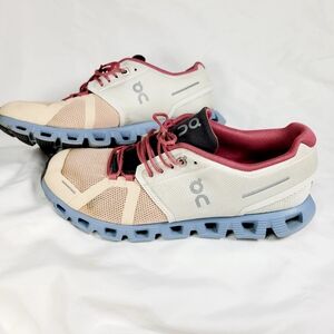 On Running Cloud Sneakers Womens Running Athletic Shoes 11 in Cream and Burgundy
